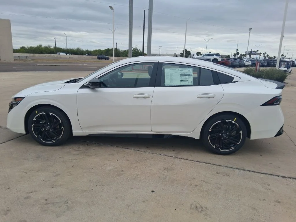 New 2026 Aspen White TriCoat Nissan SR image 4