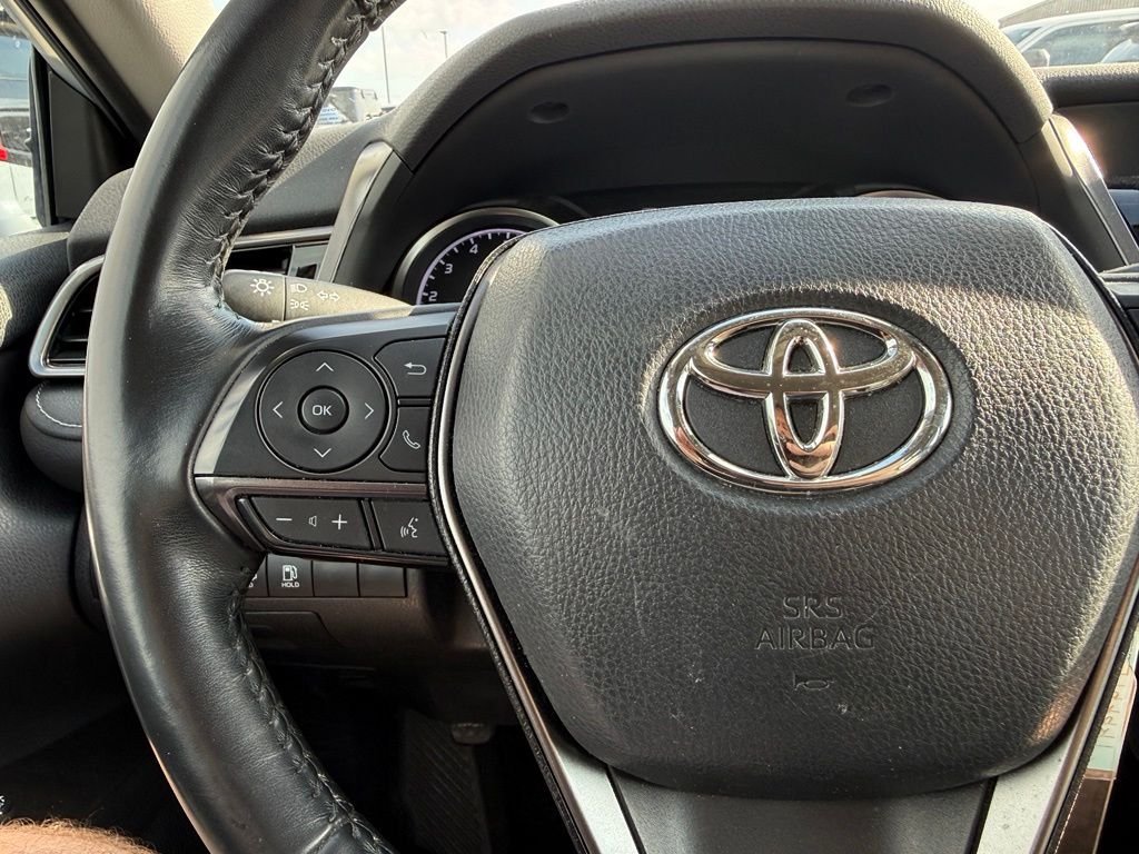 Used 2022 Silver Toyota SE image 11