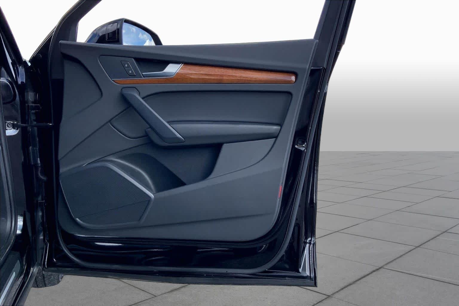Used 2025 Brilliant Black Audi Premium image 22
