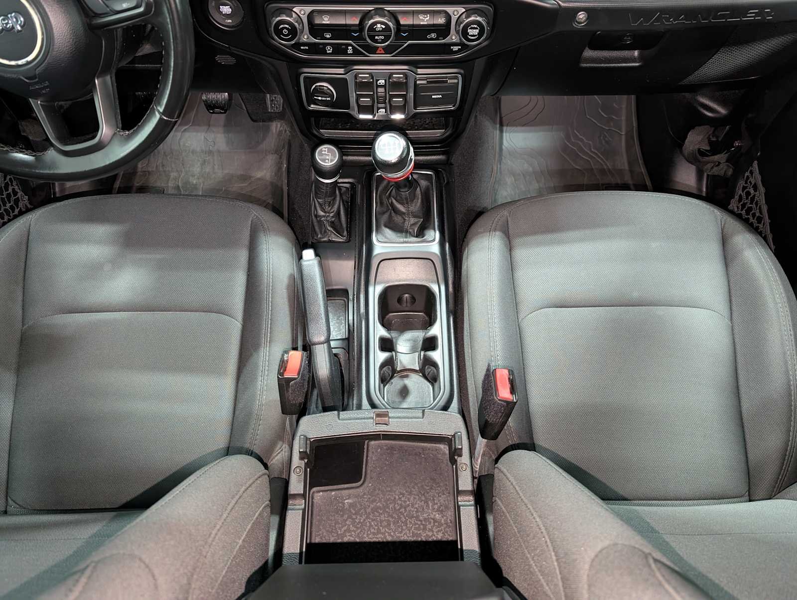 Used 2021 Granite Crystal Clearcoat Metallic Jeep Unlimited Willys image 18
