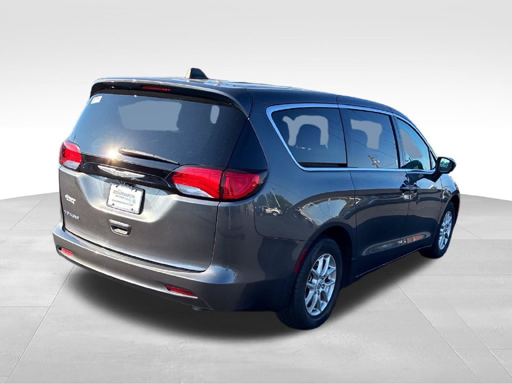 Used 2023 Gray Chrysler LX image 5