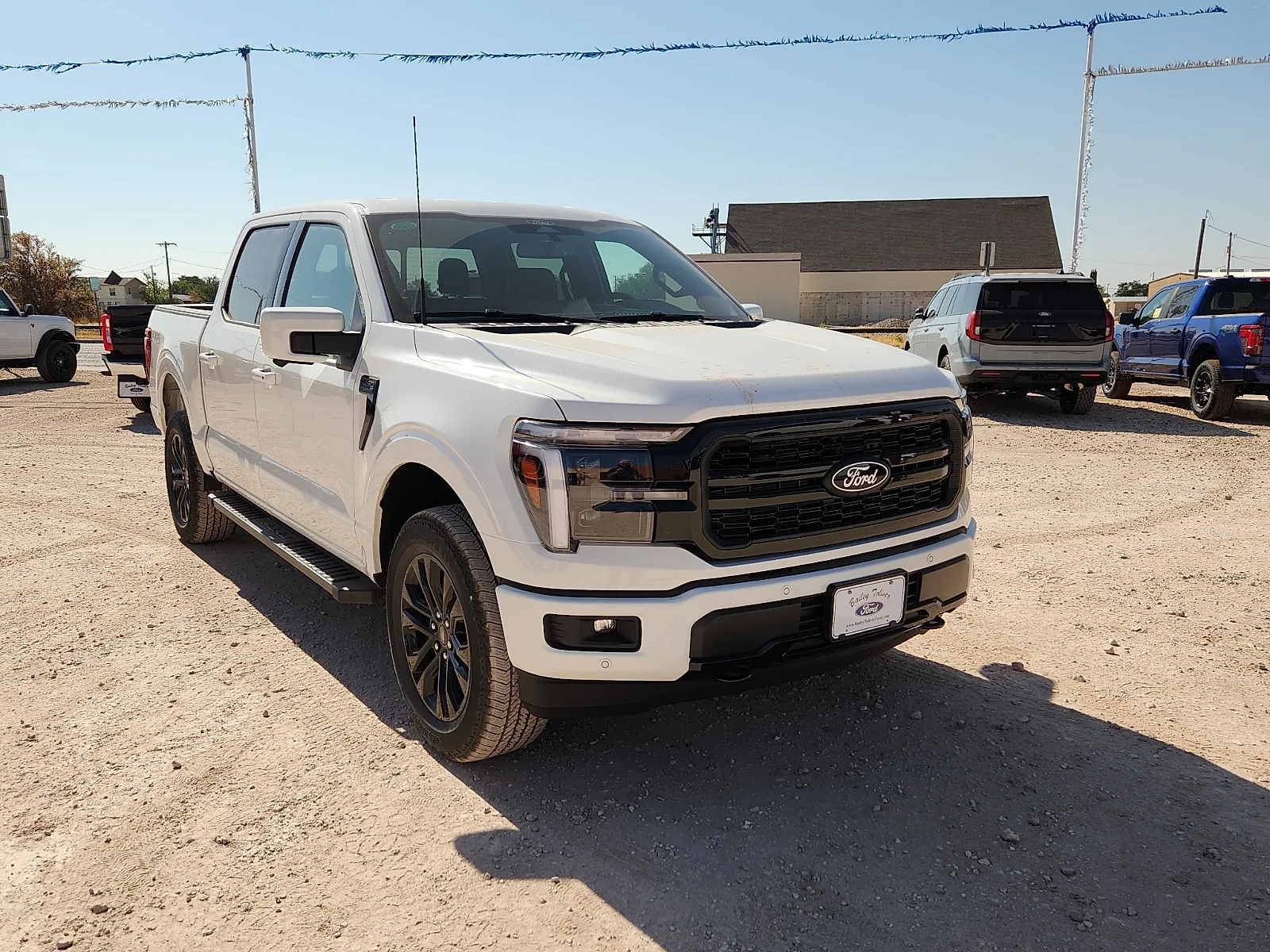 New 2026 Star White Metallic Tri-Coat Ford Lariat image 1