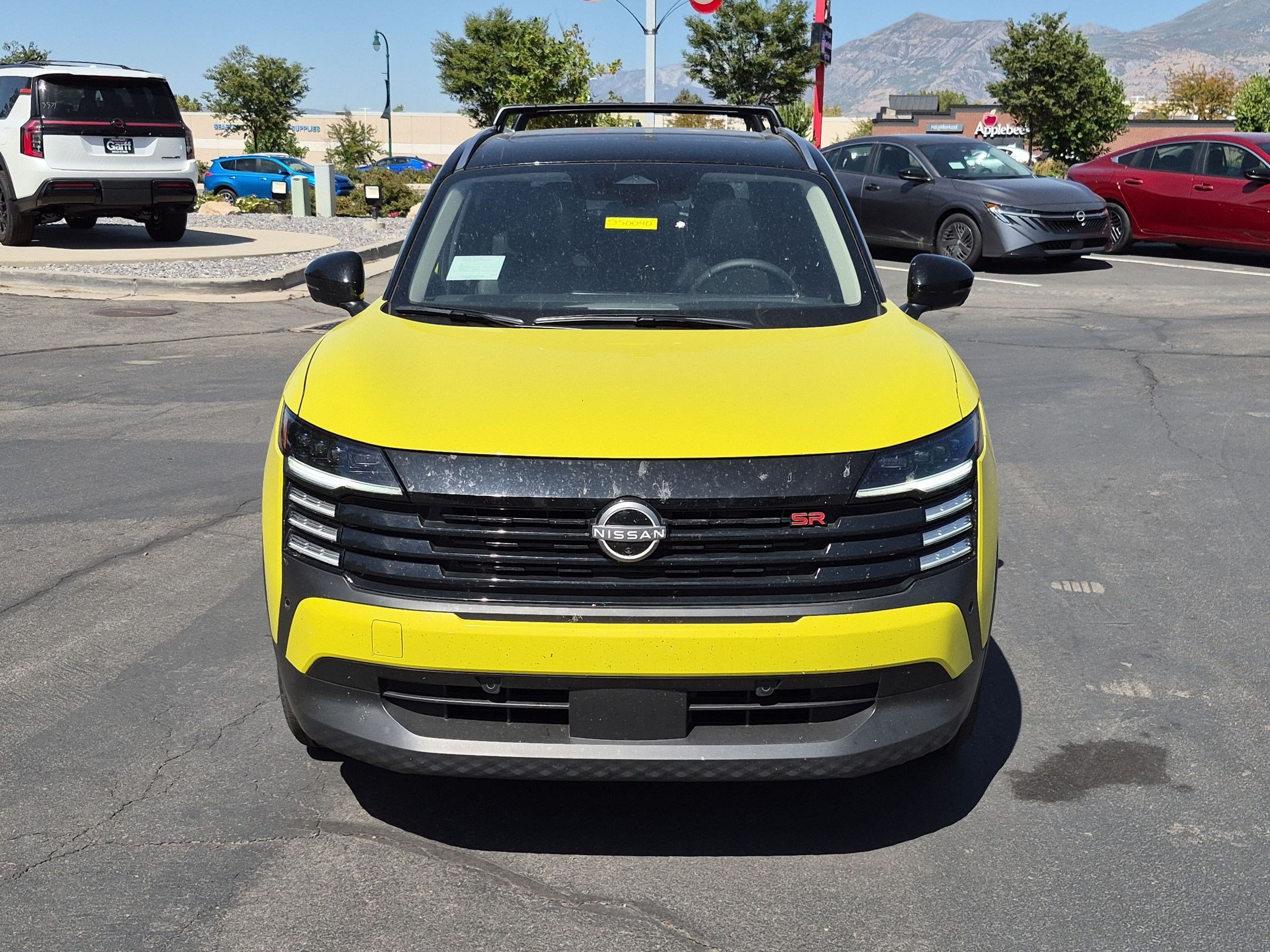 New 2026 Yuzu Yellow Metallic / Super Black Two-tone Nissan SR image 9