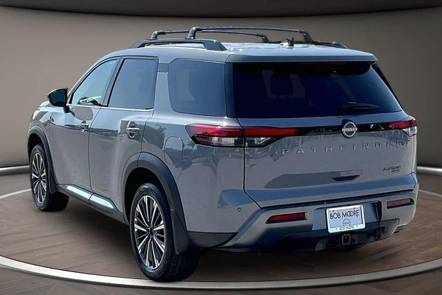 New 2026 Gray Nissan Platinum image 3