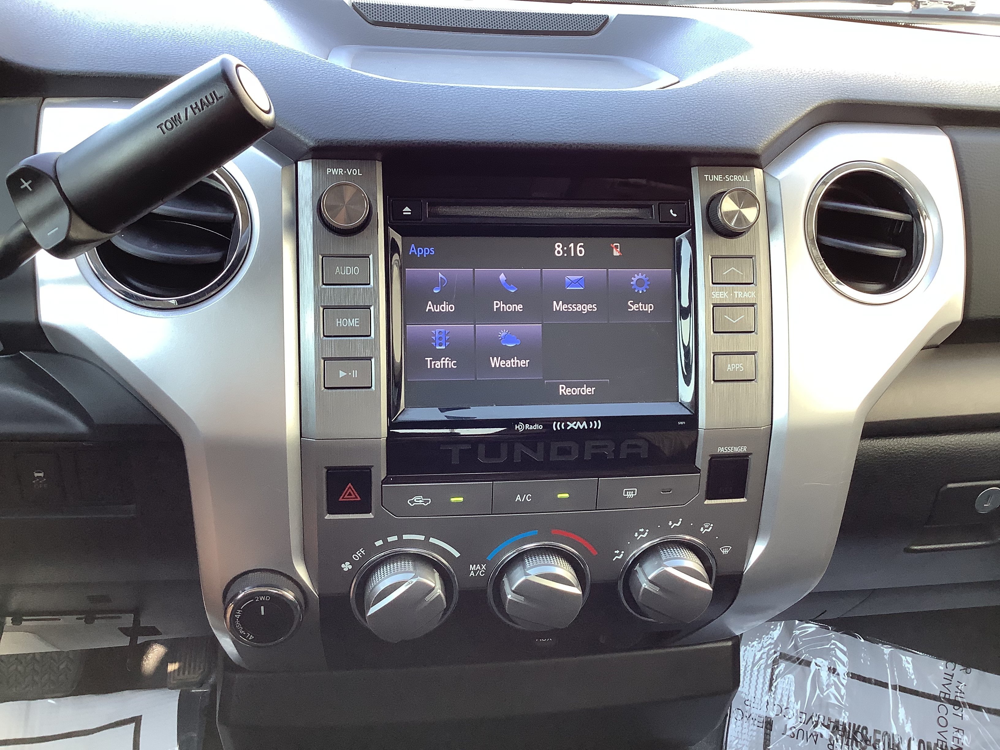 Used 2014 White Toyota SR5 image 15