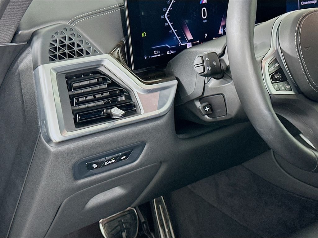Used 2024 Skyscraper Grey Metallic BMW xDrive40i image 10