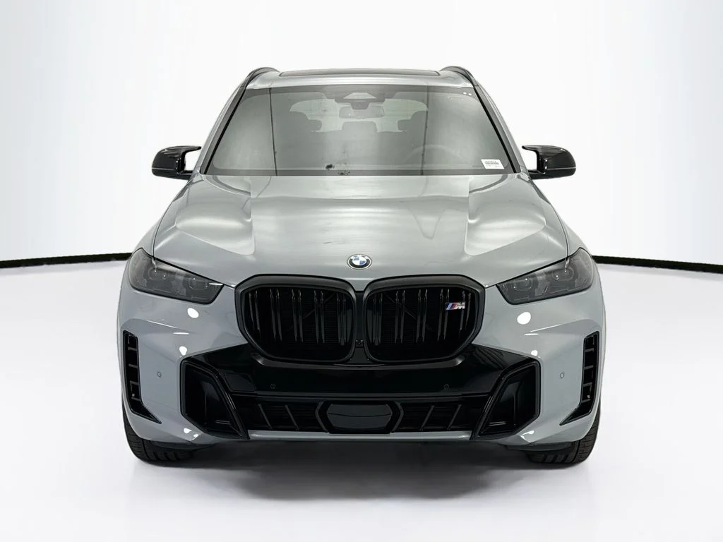 New 2026 Gray BMW M60i image 2
