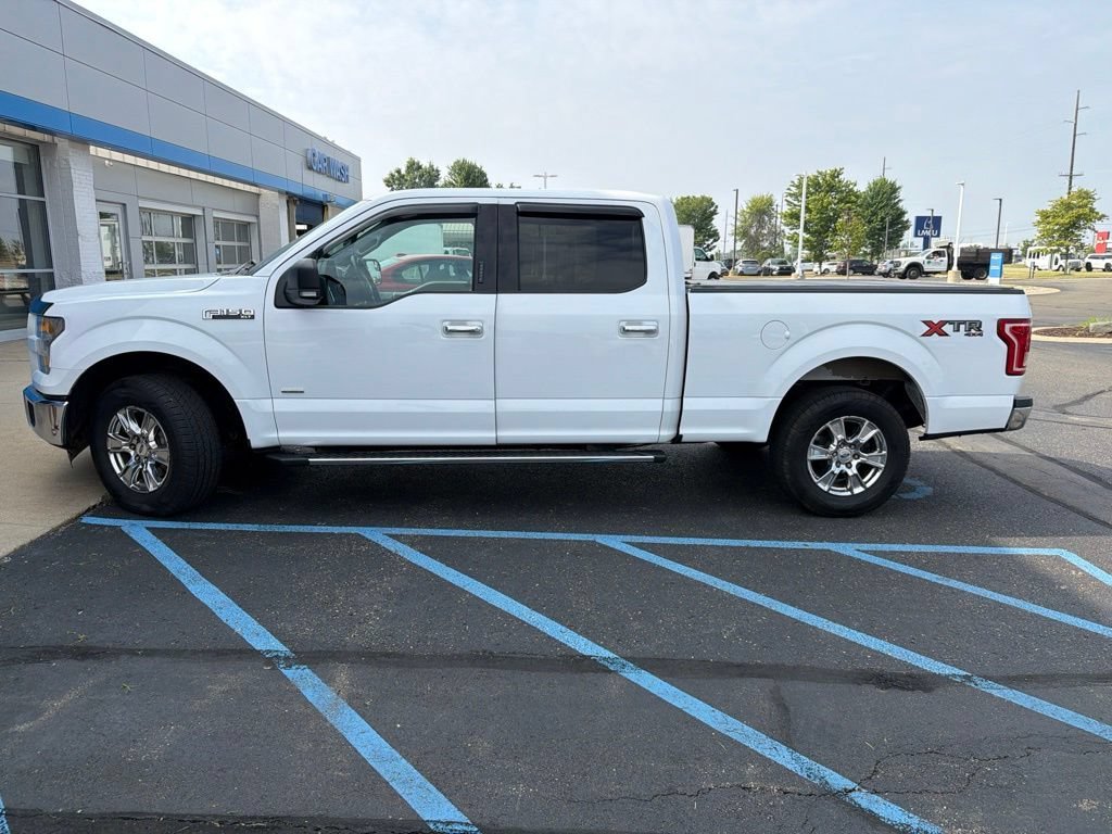 Used 2016 Blue Ford XLT image 5