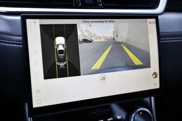New 2024 Gray Jaguar R-Dynamic SE image 47