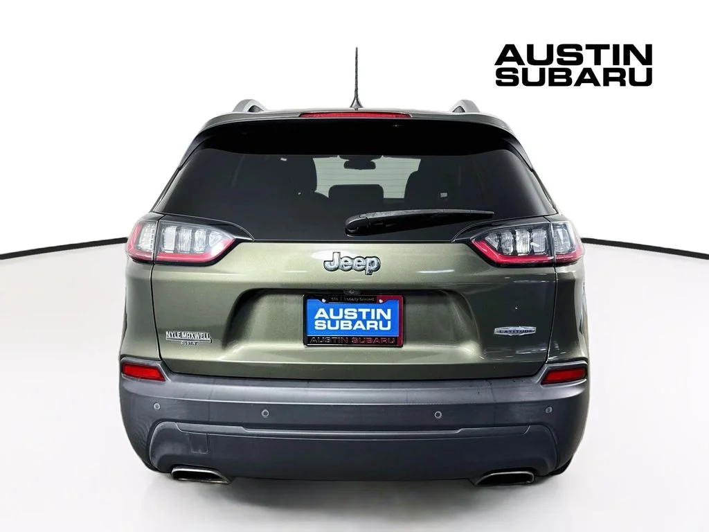 Used 2019 Green Jeep Latitude Plus image 6