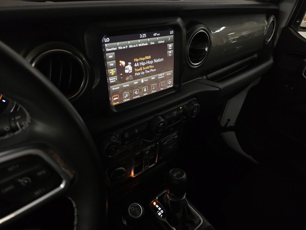 2023 Jeep Wrangler 4-Door Sahara - Photo 24