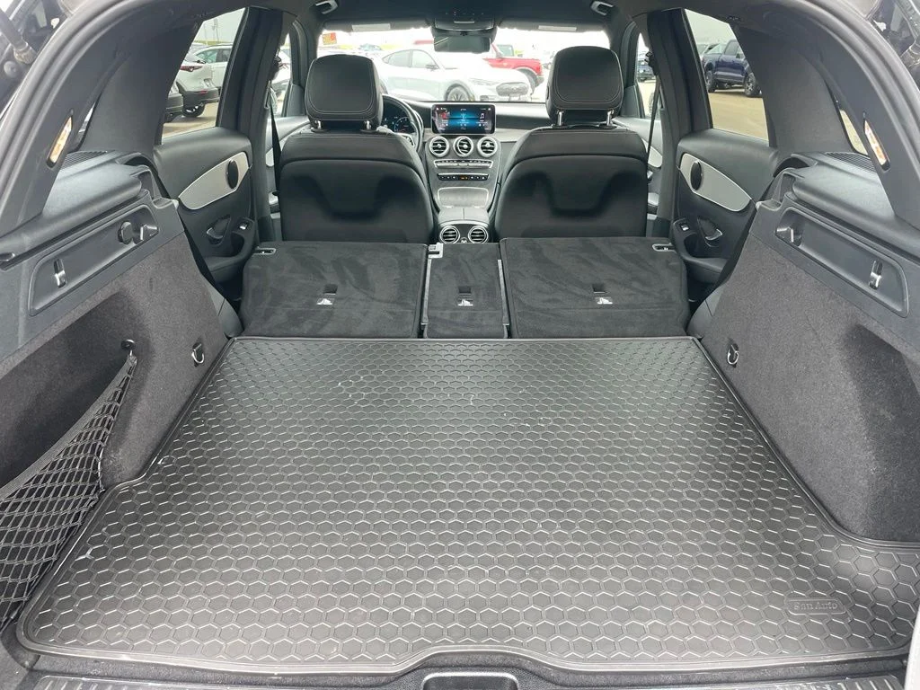 Used 2022 Black Mercedes-Benz GLC 300 image 32