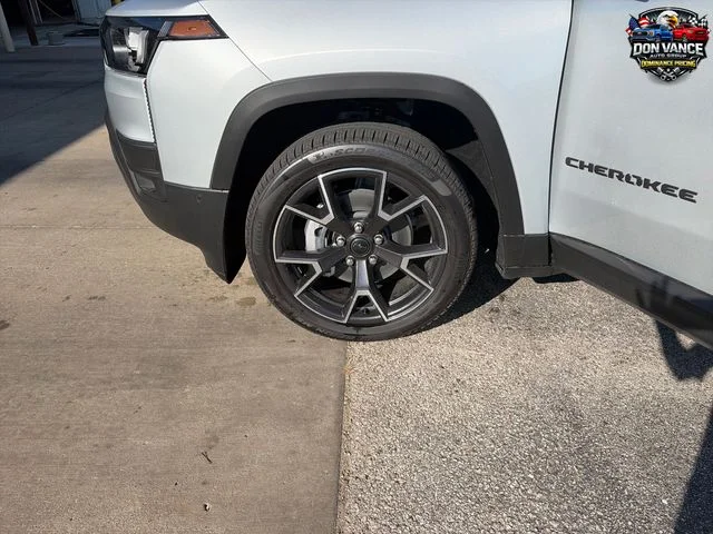 New 2026 Silver Jeep Overland image 27