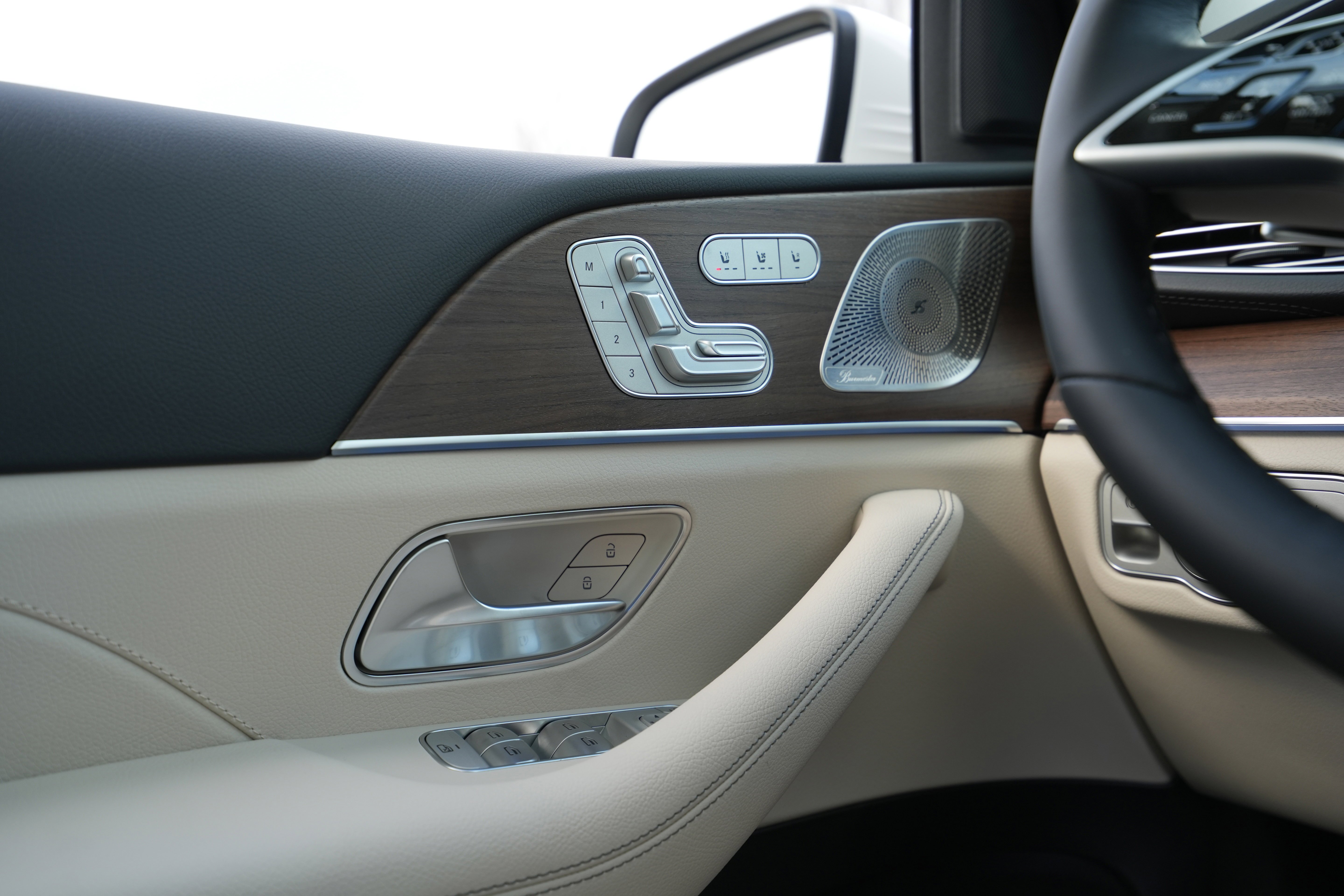 Used 2026 Polar White Mercedes-Benz GLE 350 image 43