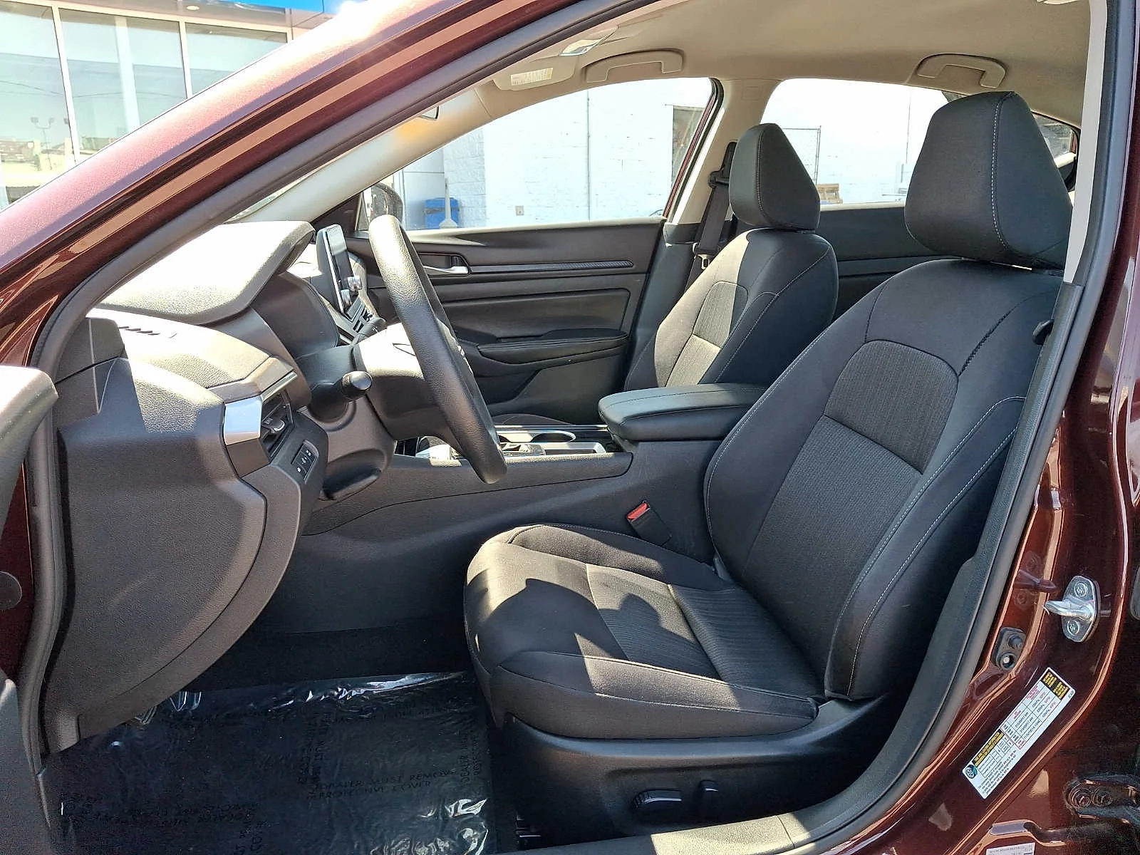 2024 Nissan Altima SV - Photo 14