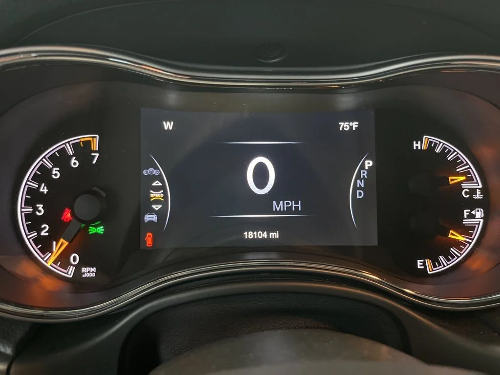 Used 2022 Black Jeep Limited image 8