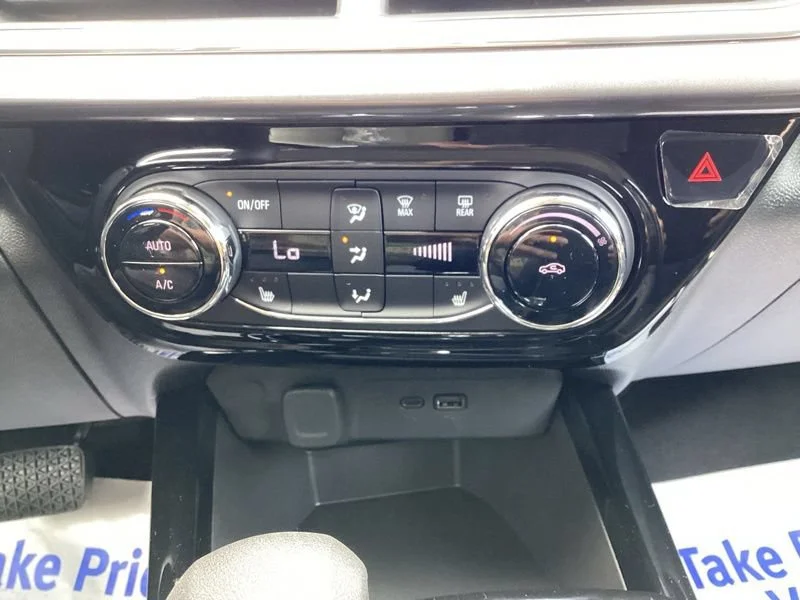New 2026 Mosaic Black Metallic Chevrolet ACTIV image 33