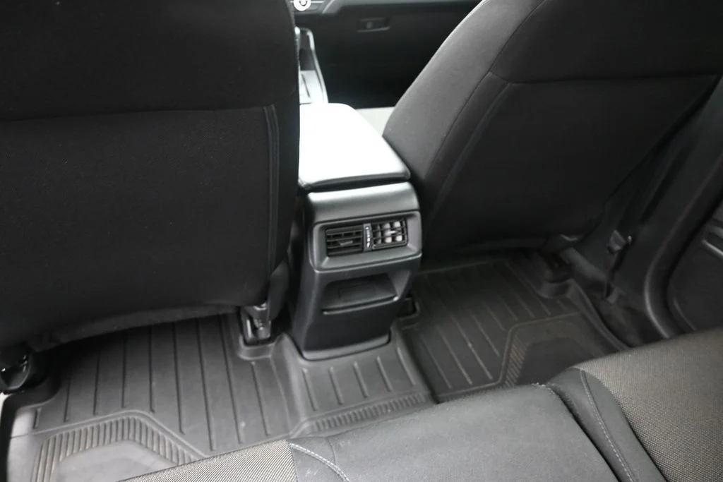 Used 2025 Meteorite Gray Metallic Honda LX image 13