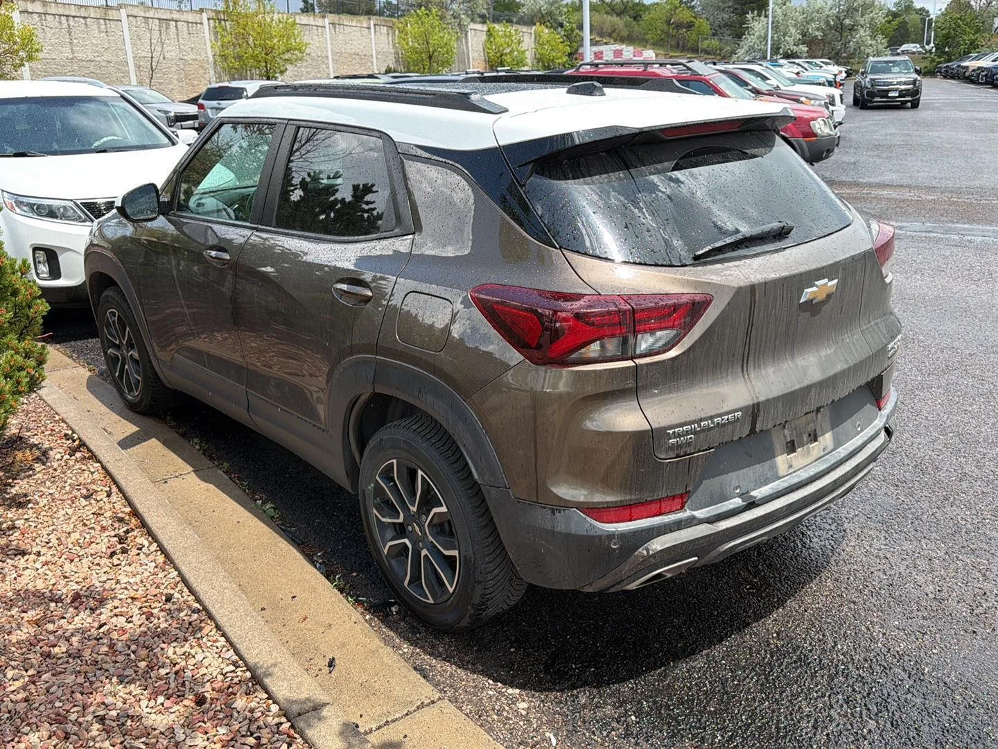 Used 2022 Zeus Bronze Metallic Chevrolet ACTIV image 7