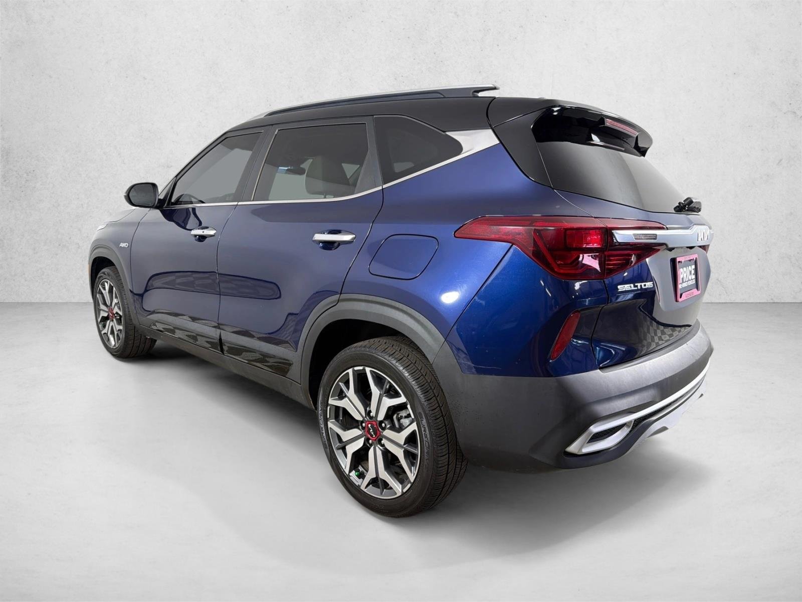 Used 2022 Dark Ocean Blue/Black Roof Kia SX image 6