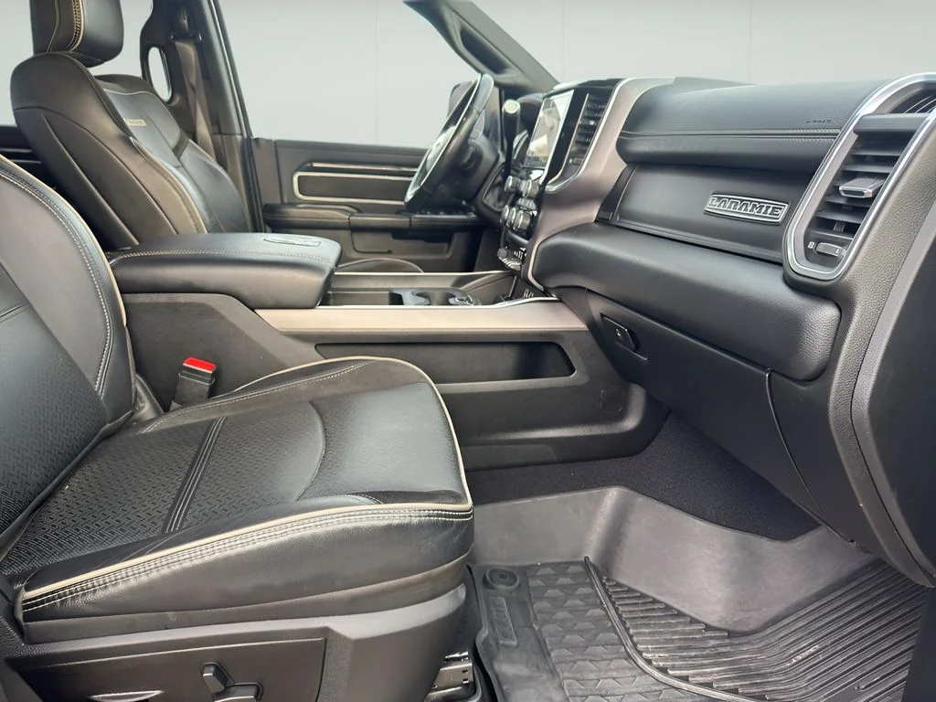 Used 2022 Granite Crystal Metallic Clearcoat Ram Laramie image 17