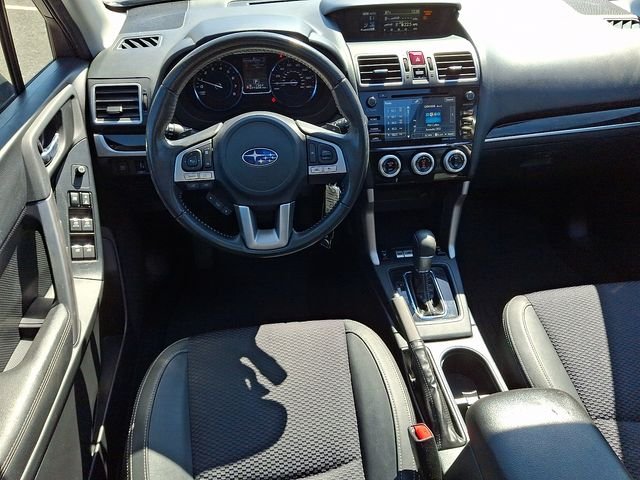 Used 2018 Gray Subaru 2.5i Premium image 12