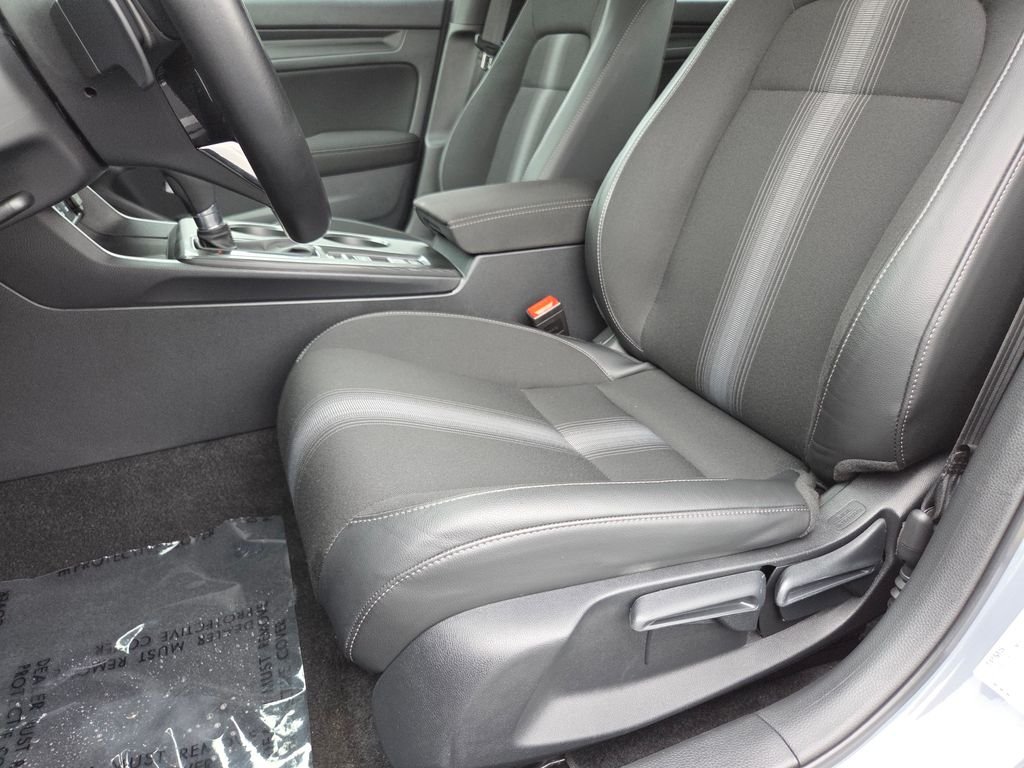 2025 Honda Civic Hatchback Sport - Photo 31