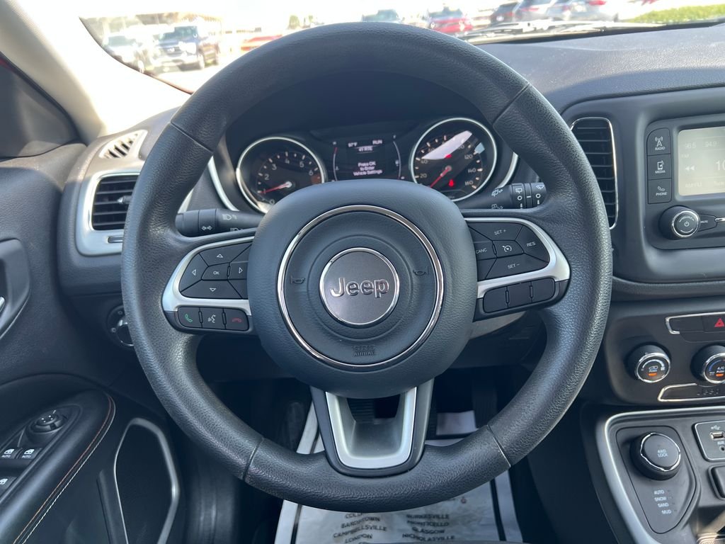 Used 2018 Orange Jeep Sport image 17