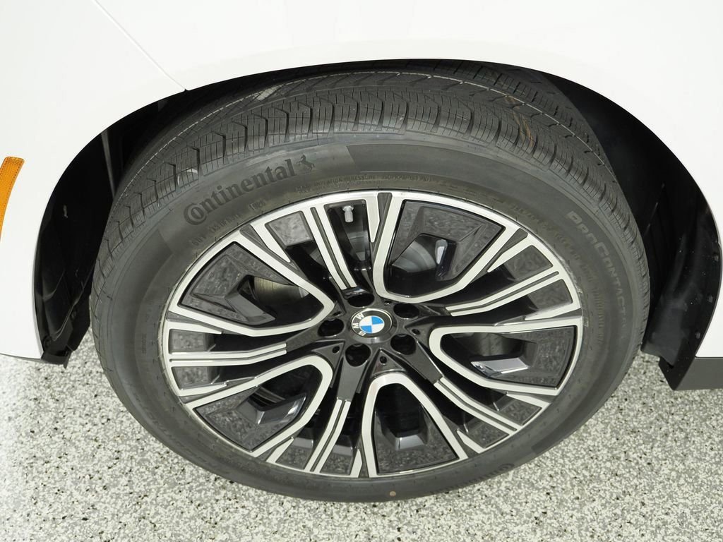 Certified Used 2025 Mineral White Metallic BMW 30 xDrive image 20
