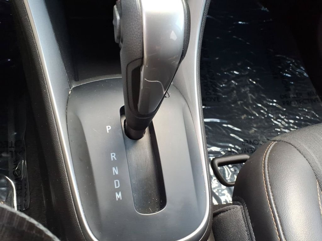 Used 2022 Red Chevrolet LT image 41