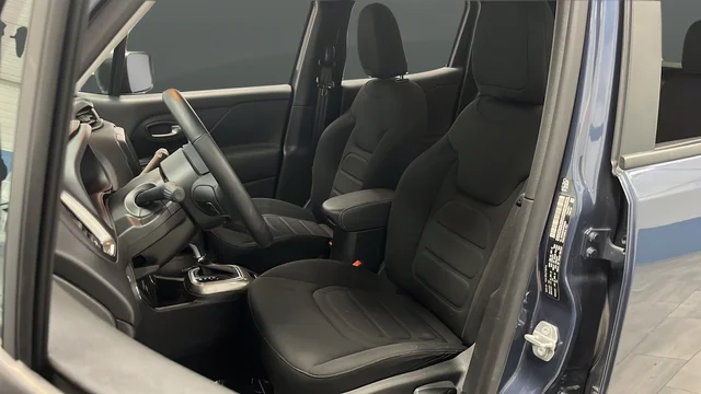 Used 2022 Slate Blue Jeep Latitude image 9