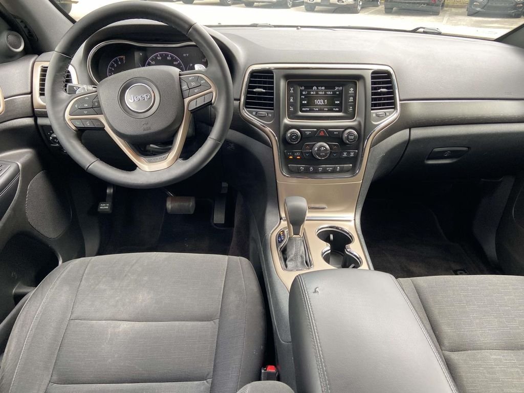 Used 2017 Black Jeep Laredo image 10