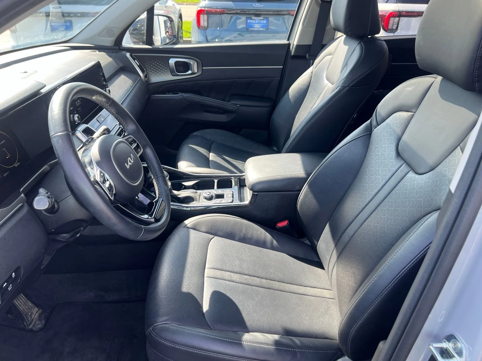 Used 2023 Wolf Gray Kia SX image 26