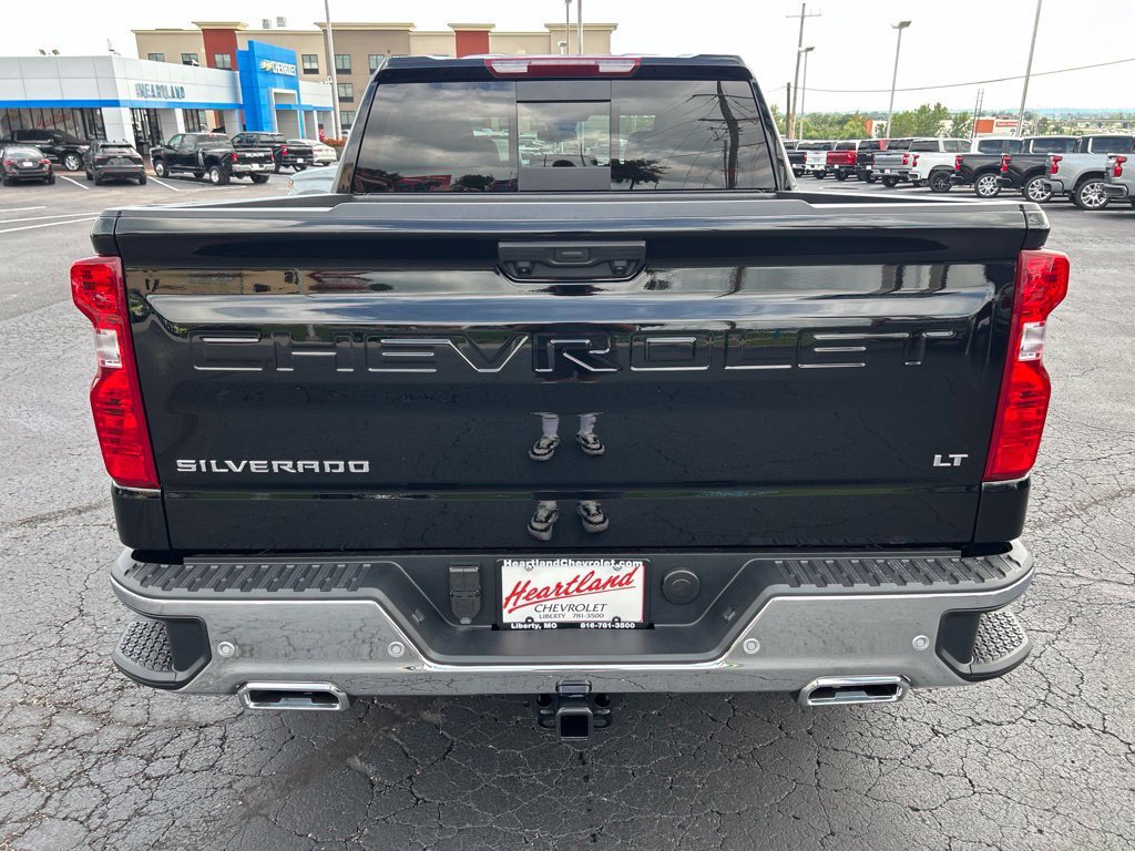 2026 Chevrolet Silverado 1500 LT - Photo 6