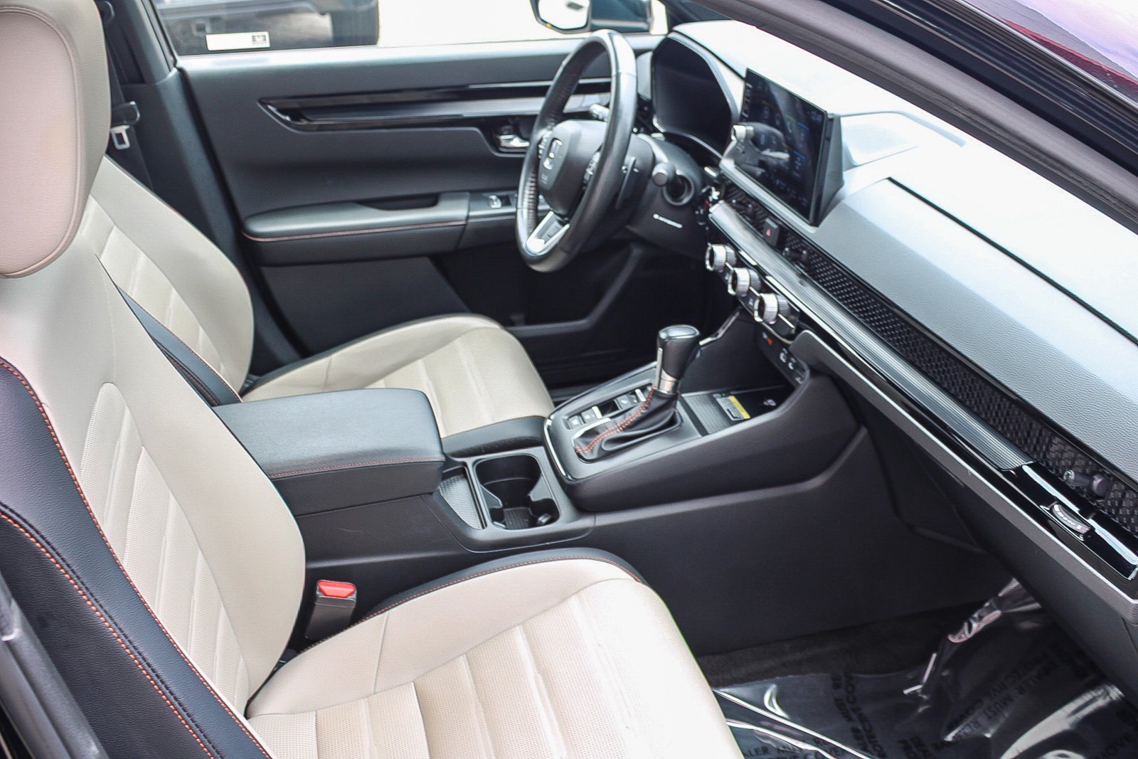 Used 2024  Honda Sport Touring image 17