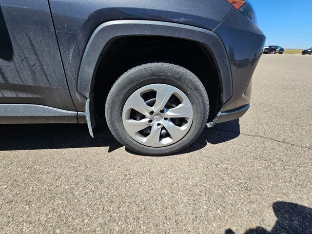 Used 2019 Magnetic Gray Metallic Toyota LE image 7