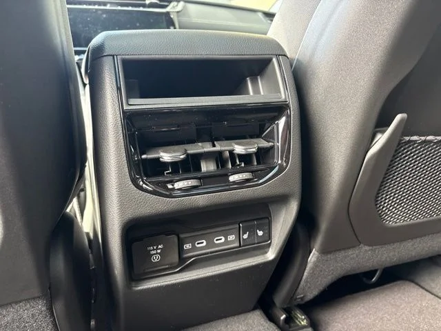 2026 Jeep Grand Cherokee Limited - Photo 15