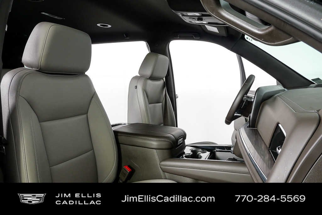 Used 2025 Black Chevrolet LT image 22