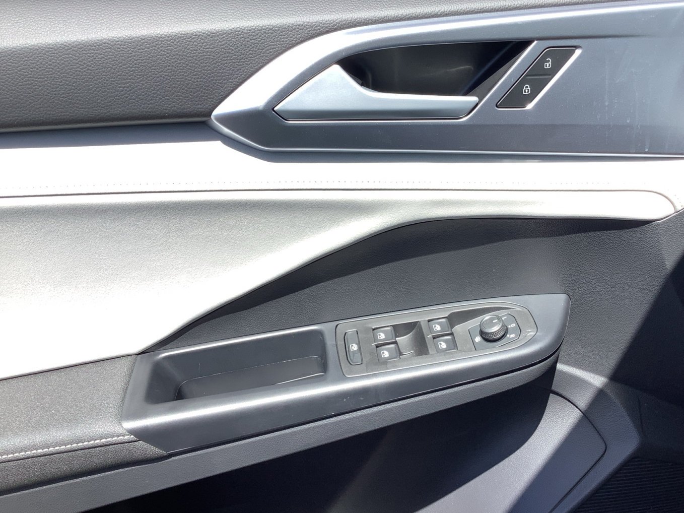 2026 Volkswagen Taos SE - Photo 28