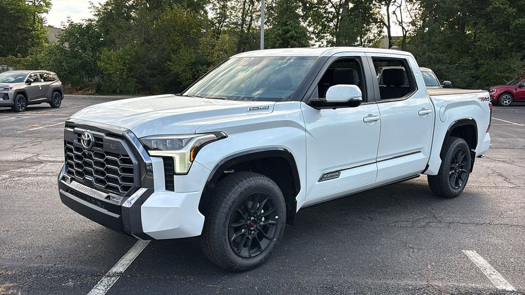 New 2026 Wind Chill Pearl <sup>1</sup> Toyota Tundra Platinum image 3