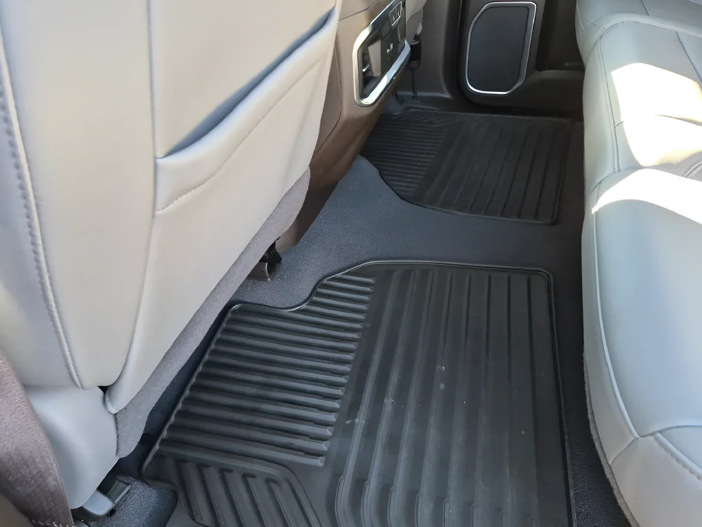 Used 2023 SUMMIT WHITE Chevrolet LTZ image 33