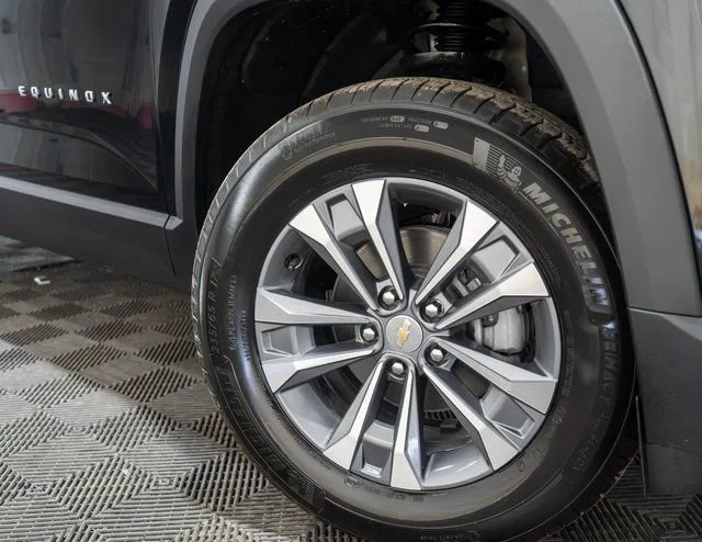 New 2027 Mosaic Black Metallic Chevrolet LT image 8