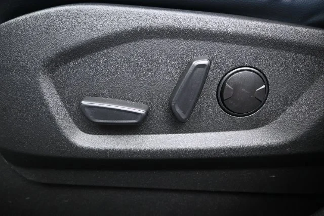 Used 2024 Oxford White Ford SEL image 11
