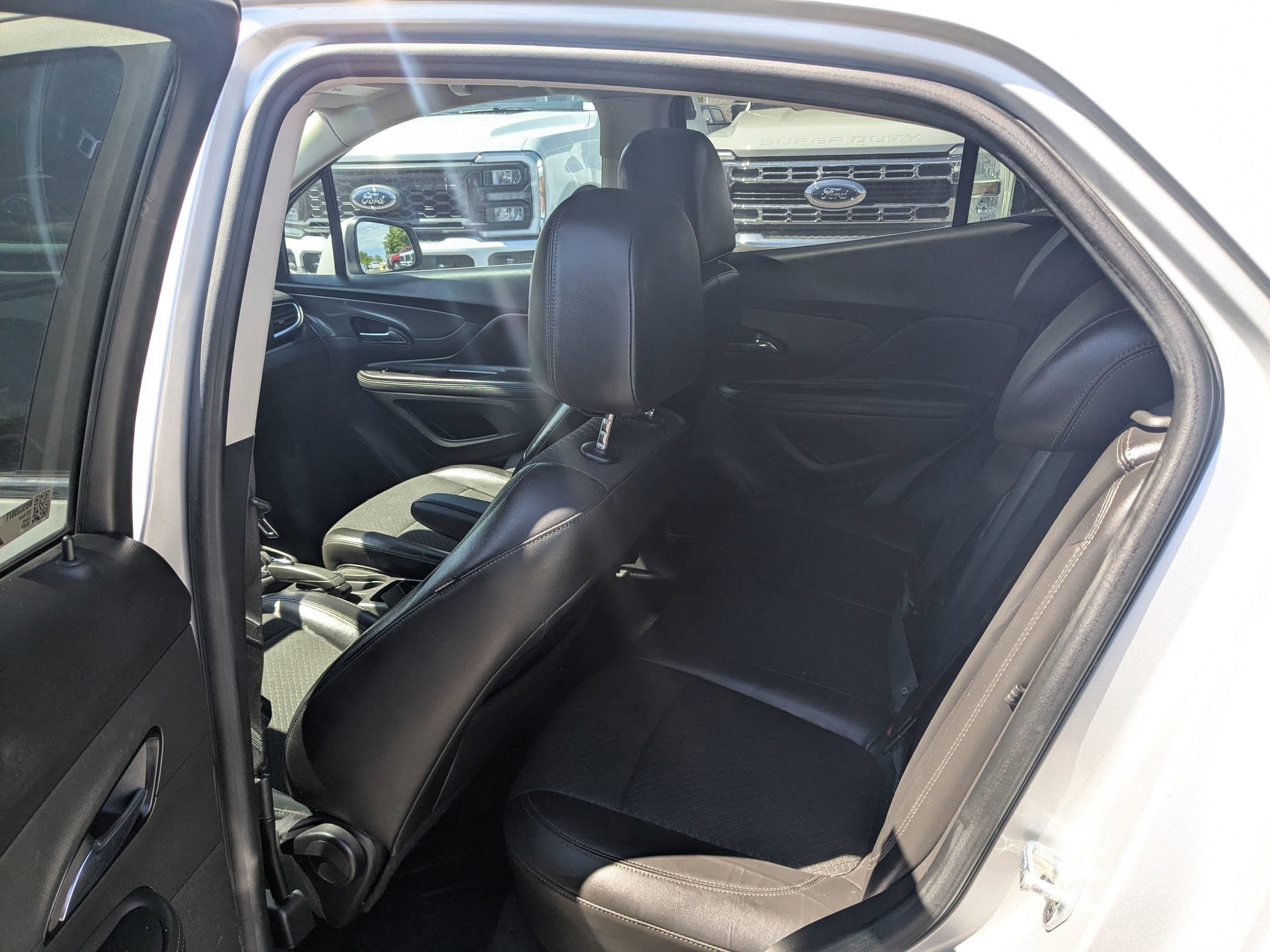 Used 2022 Quicksilver Metallic Buick Preferred image 29