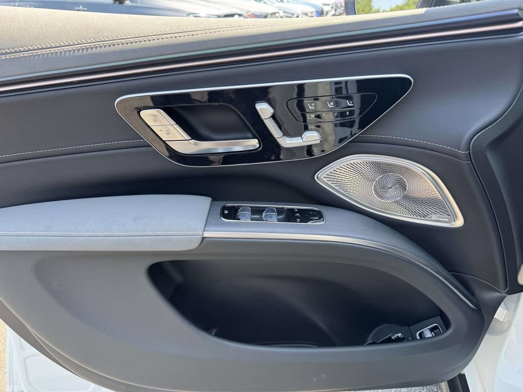 New 2026 Polar White Mercedes-Benz 400 image 17