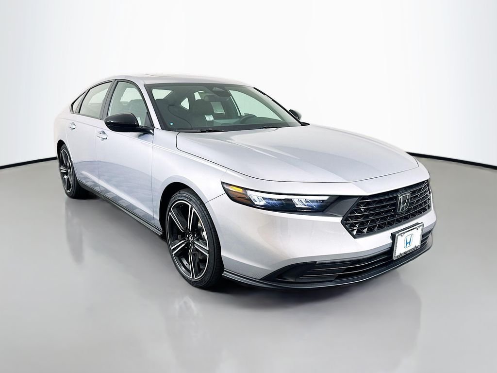 New 2026 Solar Silver Metallic Honda Sport Hybrid image 3