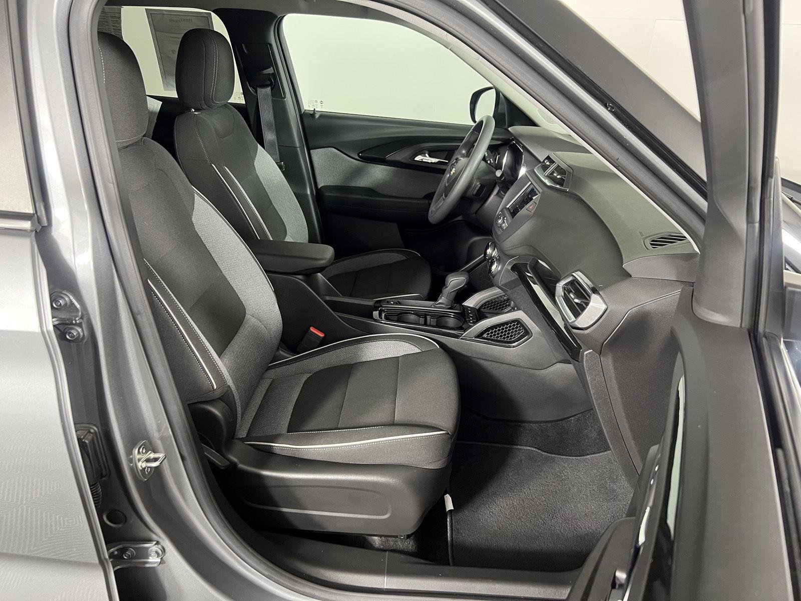 Used 2023 Sterling Gray Metallic Chevrolet LT image 35