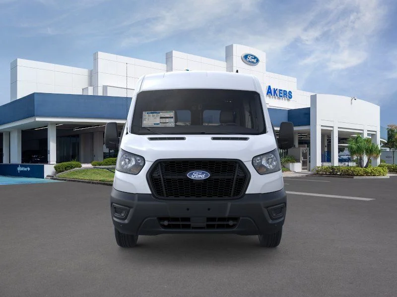 New 2026 Oxford White Ford Base image 6