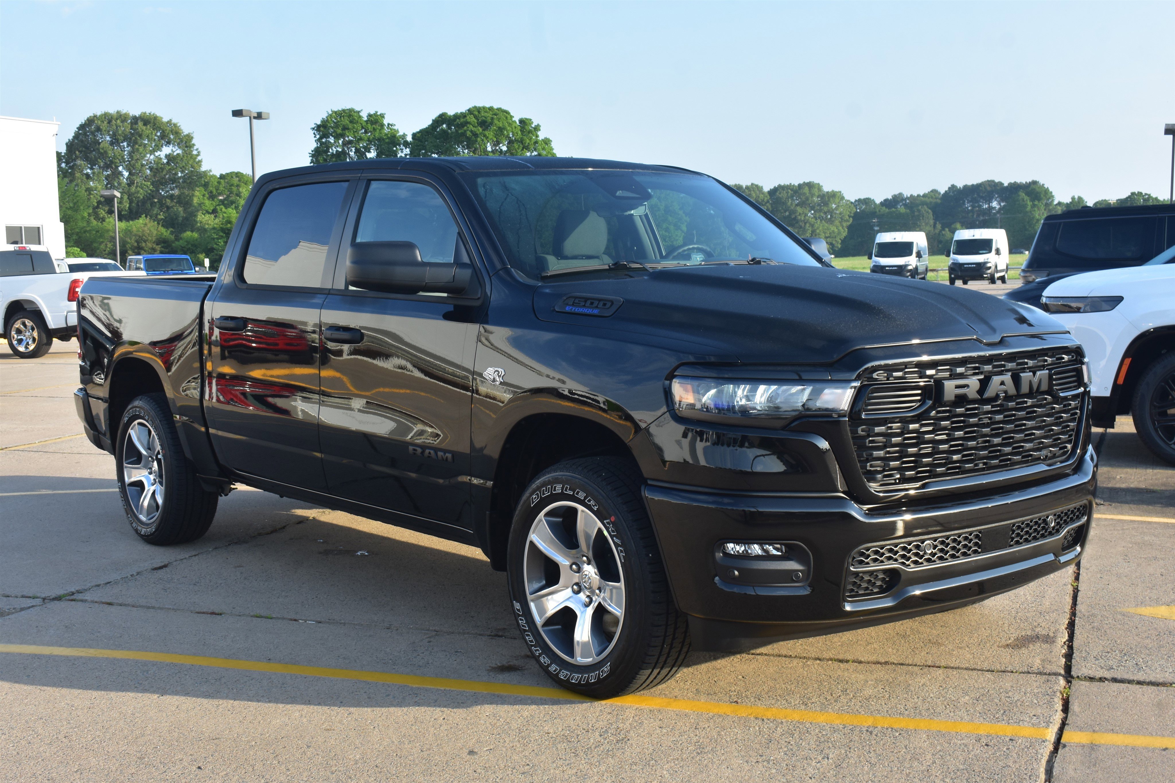 New 2026 Diamond Black Crystal Pearl-Coat Exterior Paint RAM Express image 3