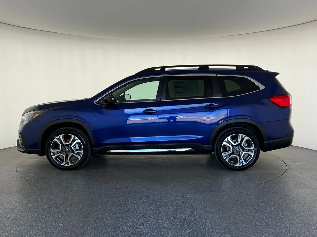 New 2026 SAPPHIRE BLUE PEARL Subaru Limited 7-Passenger image 8